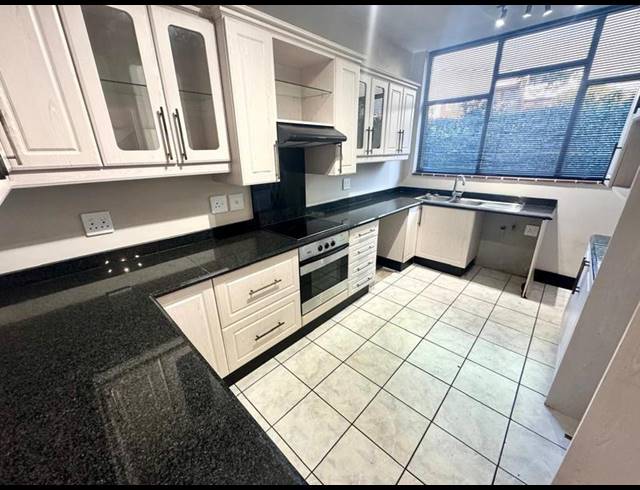 2 BEDROOM TOWNHOUSE FOR SALE IN WEMBLEY